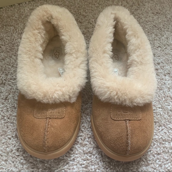 UGG Shoes - UGG Australia Slippers w/Rubber Sole 7M
